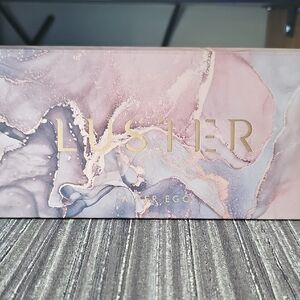 Luster Eyeshadow Palette